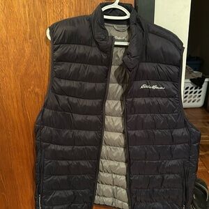 Eddie Bauer navy vest L